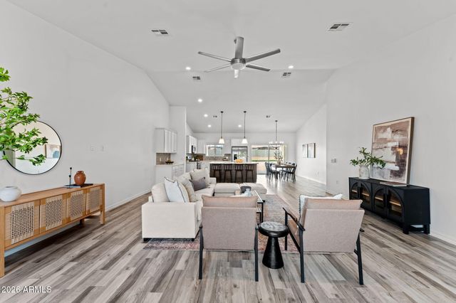 10076 W APPALOOSA Trail, Casa Grande, AZ 85194
