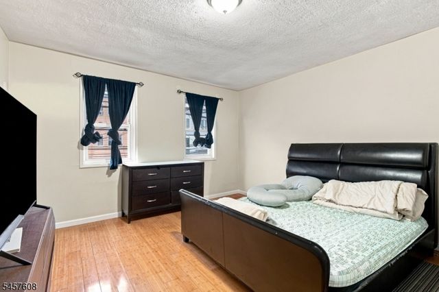 321 Ferry St, Newark City, NJ 07105