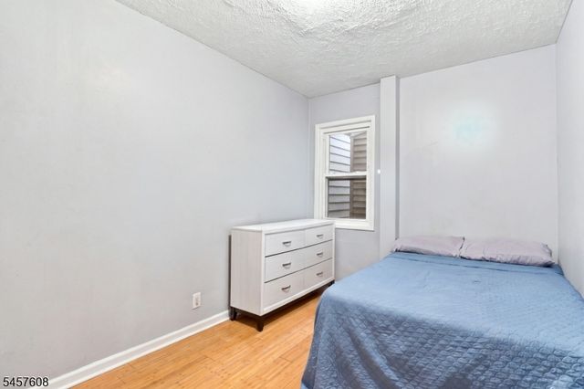 321 Ferry St, Newark City, NJ 07105
