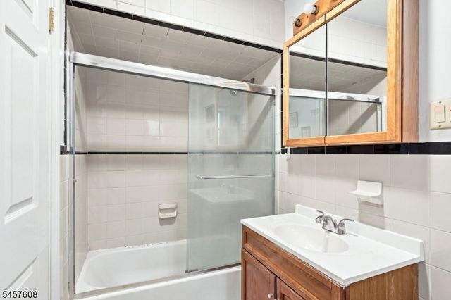 321 Ferry St, Newark City, NJ 07105