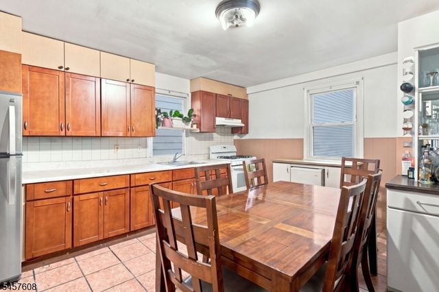 321 Ferry St, Newark City, NJ 07105