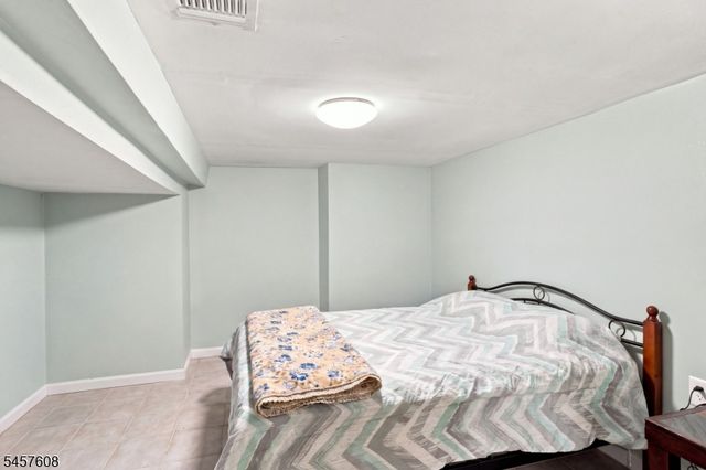 321 Ferry St, Newark City, NJ 07105