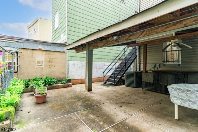 321 Ferry St, Newark City, NJ 07105