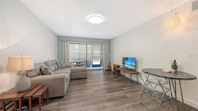 631 N ORANGE AVENUE 108, Sarasota, FL 34236