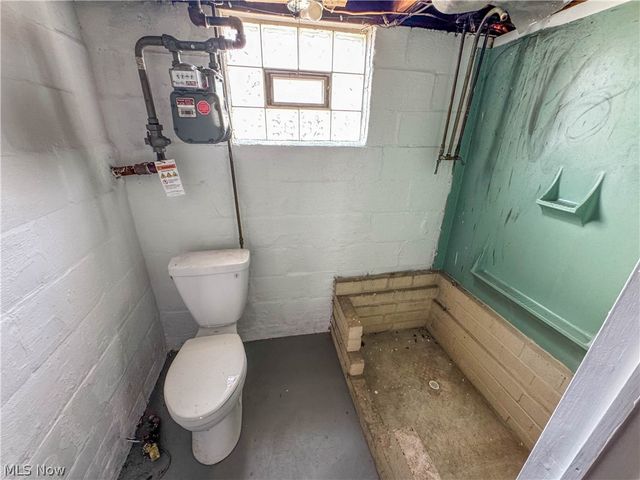 70 Morris Avenue, Girard, OH 44420