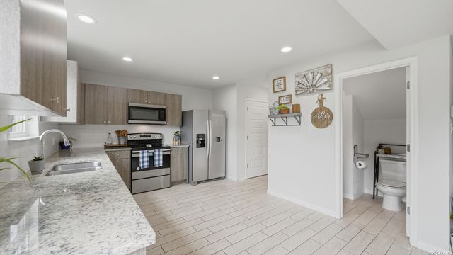 334 Mar Hill, Seguin, TX 78155