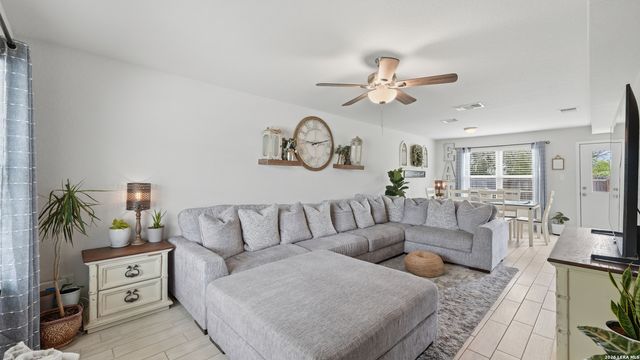 334 Mar Hill, Seguin, TX 78155