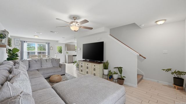 334 Mar Hill, Seguin, TX 78155