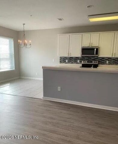 13364 BEACH Boulevard 916, Jacksonville, FL 32224