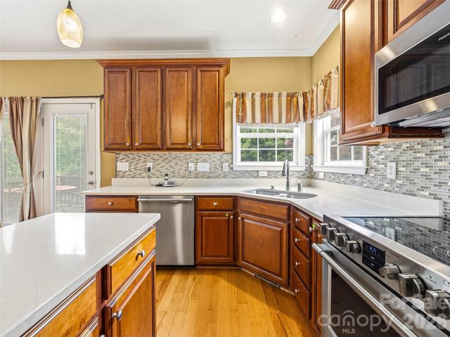 6 Dansford Lane, Arden, NC 28704