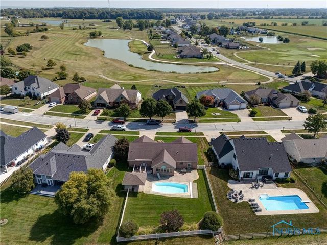 1633 Grand Bay Drive, Oregon, OH 43616