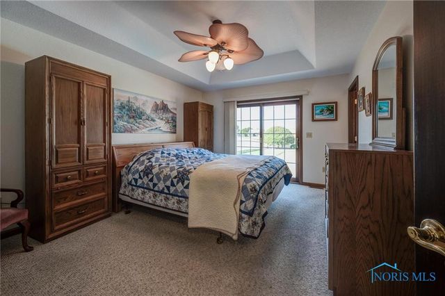 1633 Grand Bay Drive, Oregon, OH 43616