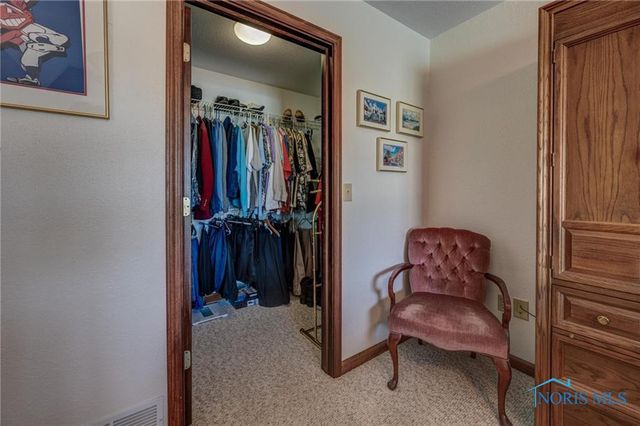 1633 Grand Bay Drive, Oregon, OH 43616