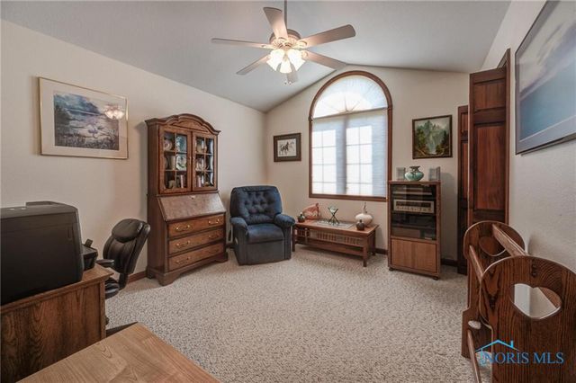 1633 Grand Bay Drive, Oregon, OH 43616