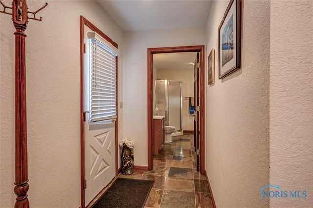 1633 Grand Bay Drive, Oregon, OH 43616