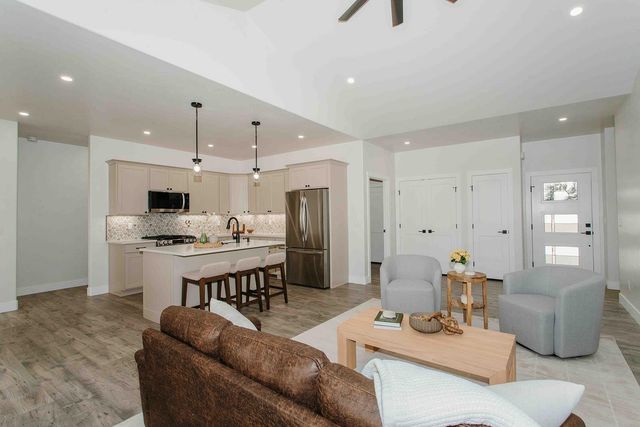 3419 Pinewood Street, Montrose, CO 81401