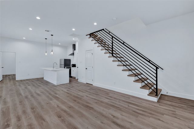 2842 S Marsalis Avenue, Dallas, TX 75216