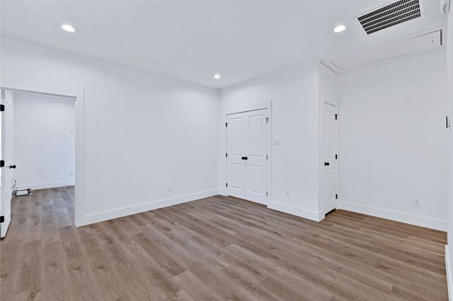 2842 S Marsalis Avenue, Dallas, TX 75216