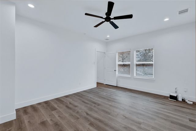 2842 S Marsalis Avenue, Dallas, TX 75216