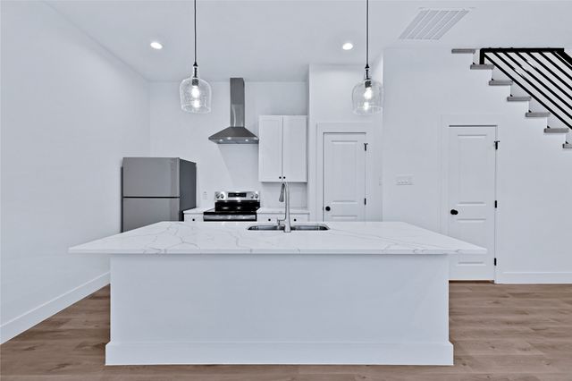 2842 S Marsalis Avenue, Dallas, TX 75216