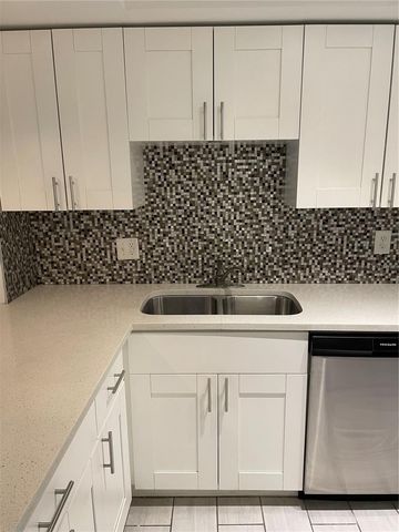 3700 S OSPREY AVENUE 216, Sarasota, FL 34239