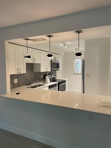 3700 S OSPREY AVENUE 216, Sarasota, FL 34239