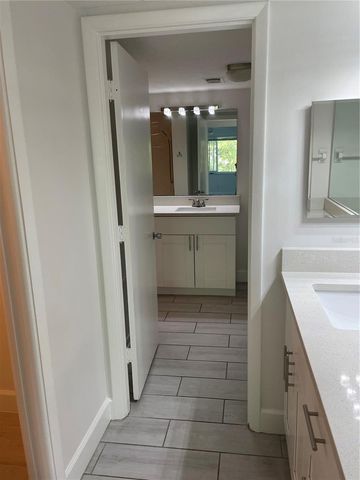 3700 S OSPREY AVENUE 216, Sarasota, FL 34239