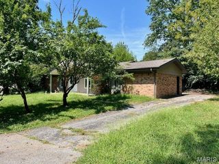 170 Saddleford Drive, Chesterfield, MO 63017