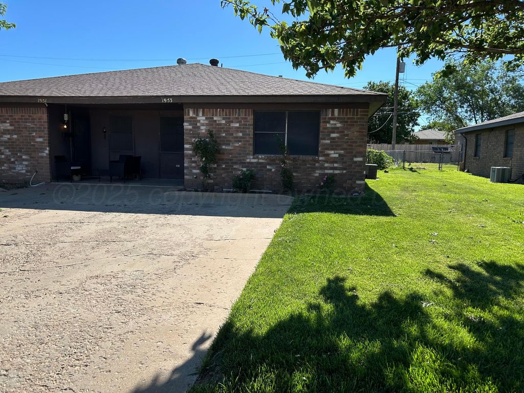1942 HOWARD Drive, Amarillo, TX 79106