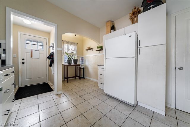 1207 Irene Road, Lyndhurst, OH 44124