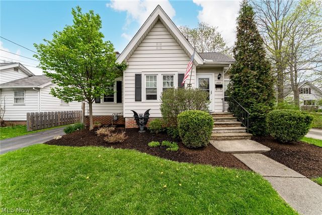 1207 Irene Road, Lyndhurst, OH 44124