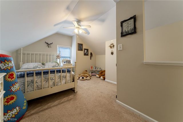 1207 Irene Road, Lyndhurst, OH 44124