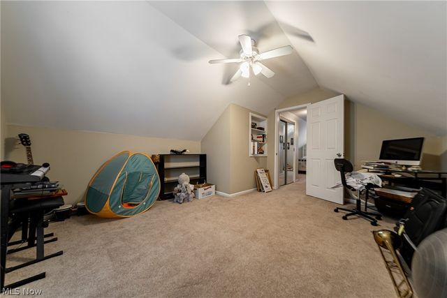 1207 Irene Road, Lyndhurst, OH 44124