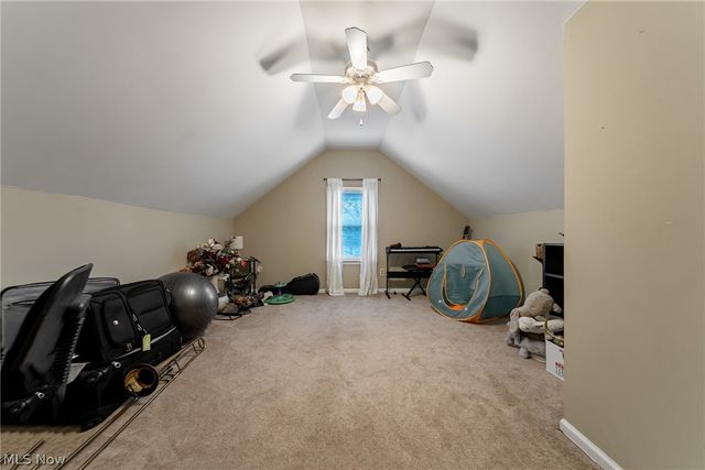 1207 Irene Road, Lyndhurst, OH 44124