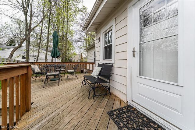 1207 Irene Road, Lyndhurst, OH 44124