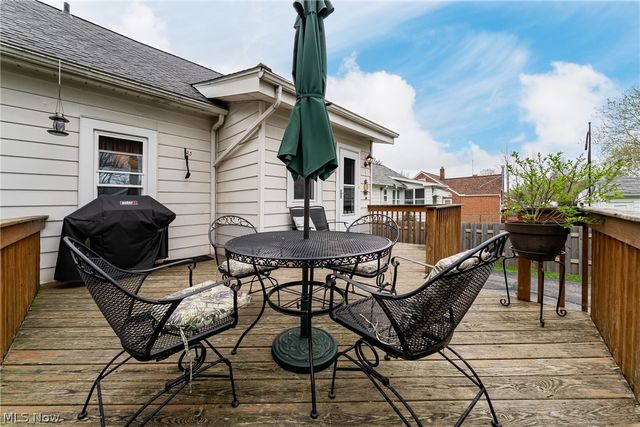 1207 Irene Road, Lyndhurst, OH 44124