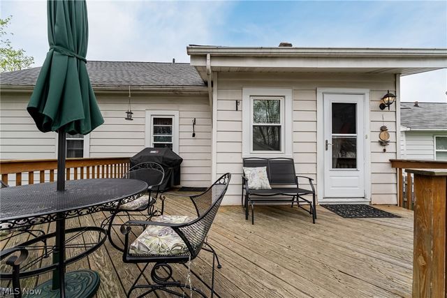 1207 Irene Road, Lyndhurst, OH 44124
