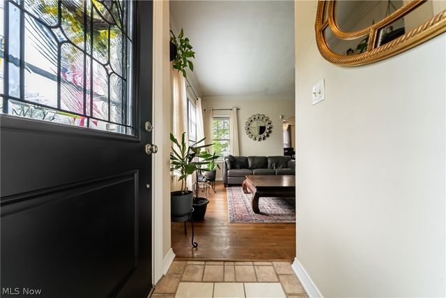1207 Irene Road, Lyndhurst, OH 44124