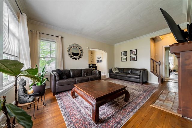 1207 Irene Road, Lyndhurst, OH 44124