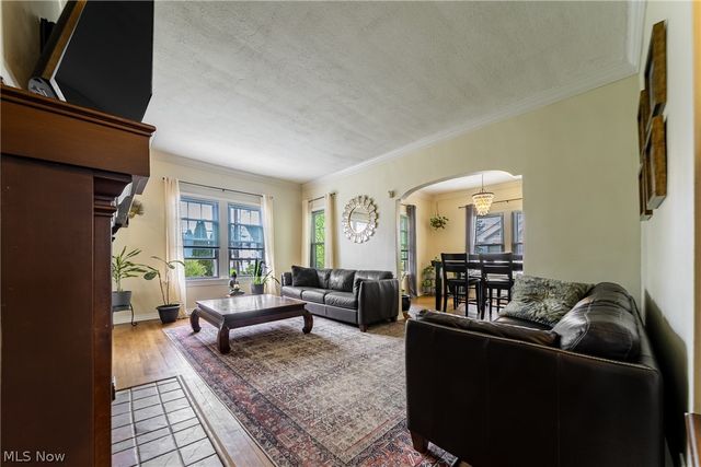 1207 Irene Road, Lyndhurst, OH 44124