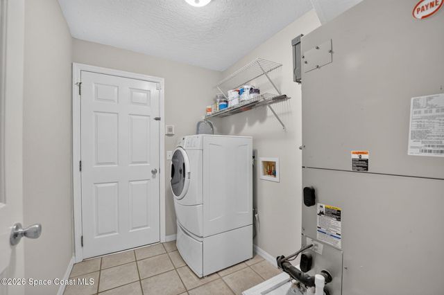 1969 Fabien Circle, Melbourne, FL 32940