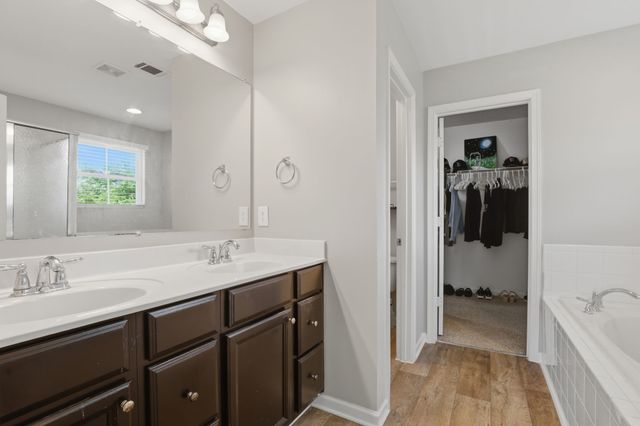 3047 Morning Mist Ct, Murfreesboro, TN 37128