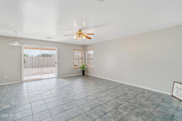 11255 W ROMA Avenue, Phoenix, AZ 85037