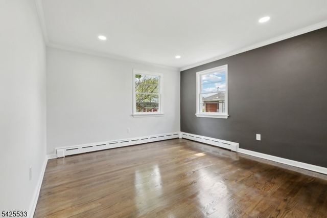 8 Oak St, Netcong Boro, NJ 07857