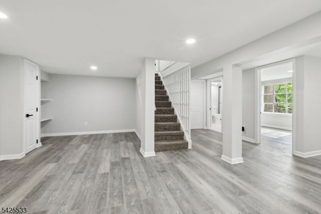 8 Oak St, Netcong Boro, NJ 07857