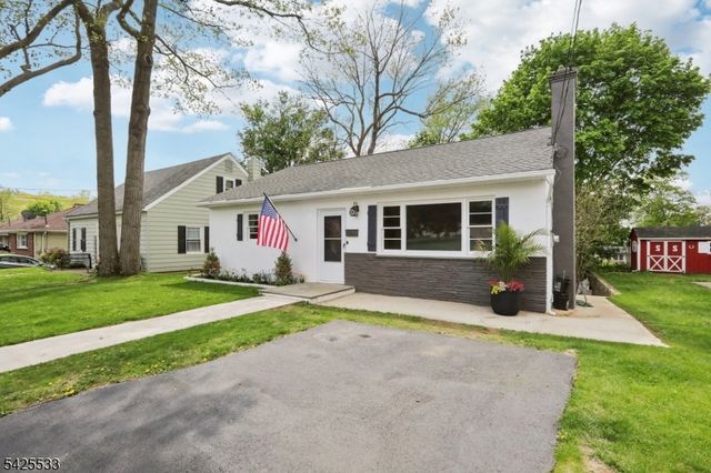 8 Oak St, Netcong Boro, NJ 07857