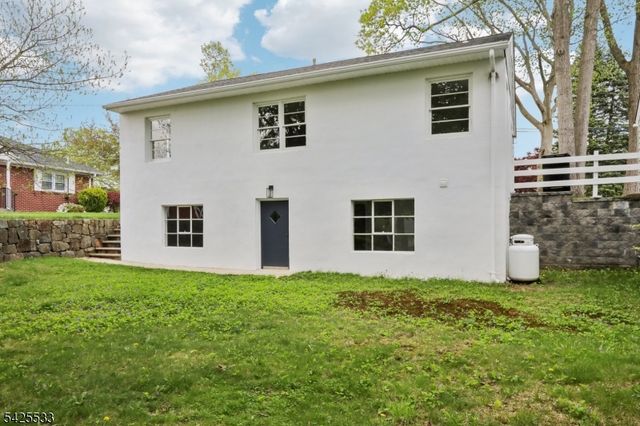 8 Oak St, Netcong Boro, NJ 07857