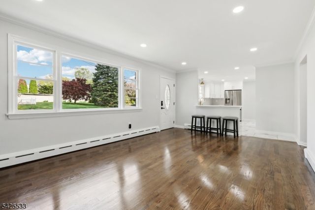 8 Oak St, Netcong Boro, NJ 07857