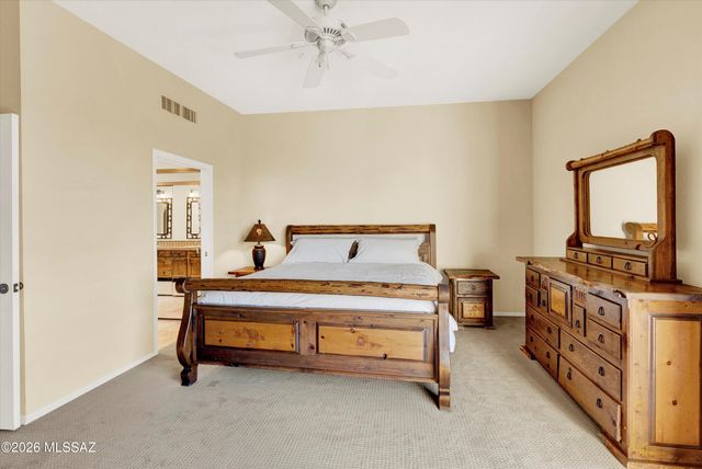 1216 E Camino Diestro, Oro Valley, AZ 85704