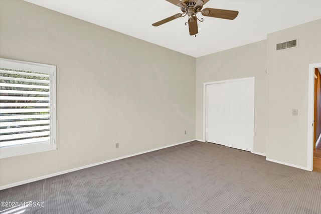 1216 E Camino Diestro, Oro Valley, AZ 85704